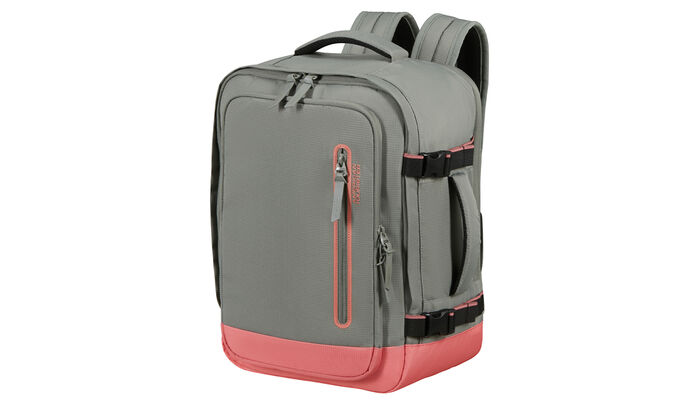 Splňuje podmínky bezplatného palubního zavazadla společností Ryanair a Wizz Air