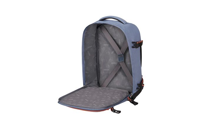 přihrádka na oblečení s křížovými popruhy
