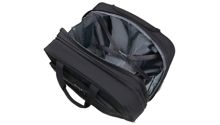 přihrádka na oblečení s křížovými popruhy