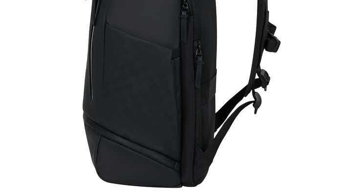 Tajná zadní přihrádka