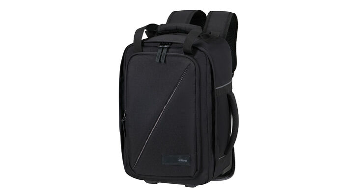 Fitting ryanair free-on-board cabin bag policy