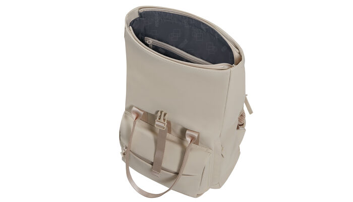 Velká hlavní přihrádka