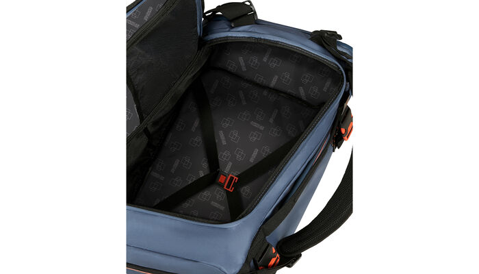 přihrádka na oblečení s křížovými popruhy