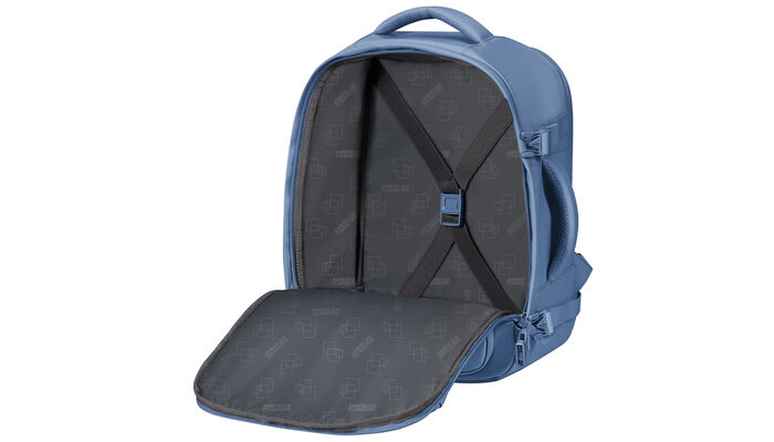 přihrádka na oblečení s křížovými popruhy