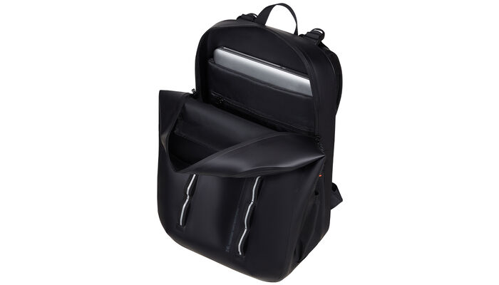 Vyhrazená přihrádka na notebook 15,6"