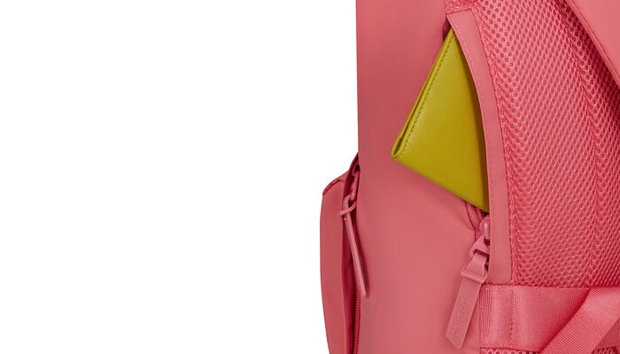 Tajná zadní přihrádka