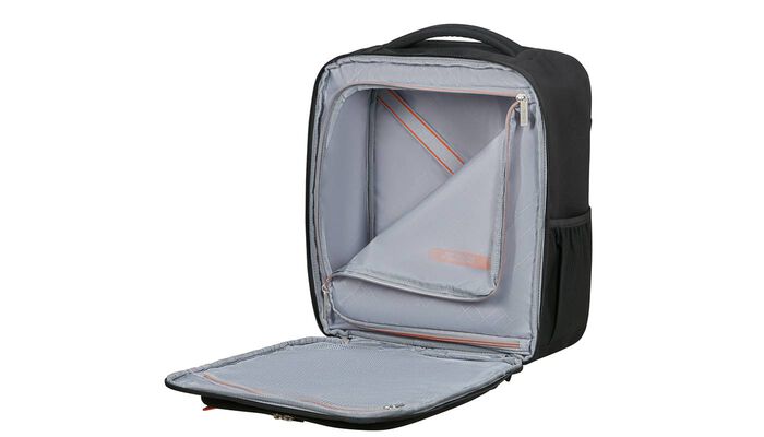 přihrádka na oblečení s křížovými popruhy