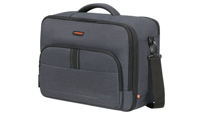 Splňuje podmínky bezplatného palubního zavazadla společností Ryanair a Wizz Air