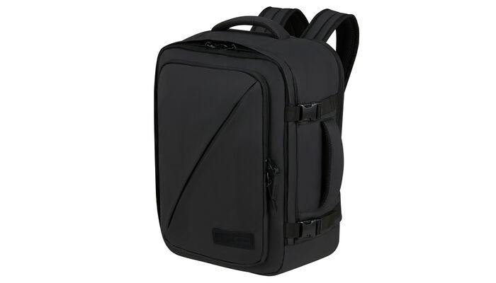 Splňuje podmínky bezplatného palubního zavazadla společností Ryanair a Wizz Air