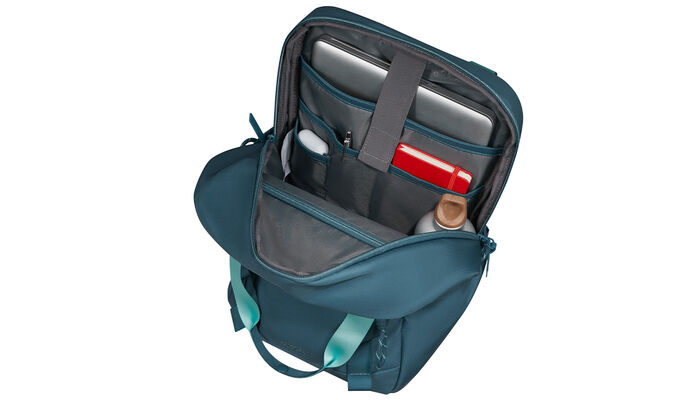 Vyhrazená přihrádka na notebook 15.6"