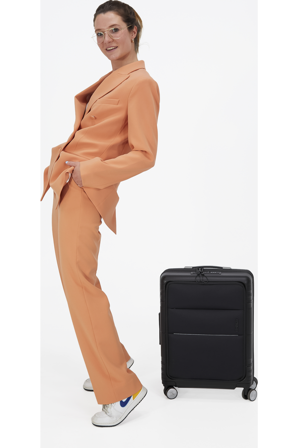 American Tourister Hello Cabin Spinner TSA 55cm  Onyx Black