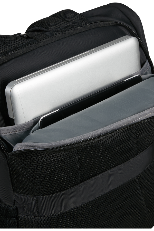 American Tourister Urban Groove Ug25 Tote Backpack 15.6'  Čern&aacute;