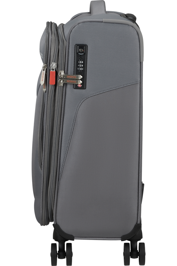American Tourister Summerfunk Spinner Exp TSA 55cm  Titanium Grey American Tourister Summerfunk Spinner Exp TSA 55cm  Titanium Grey