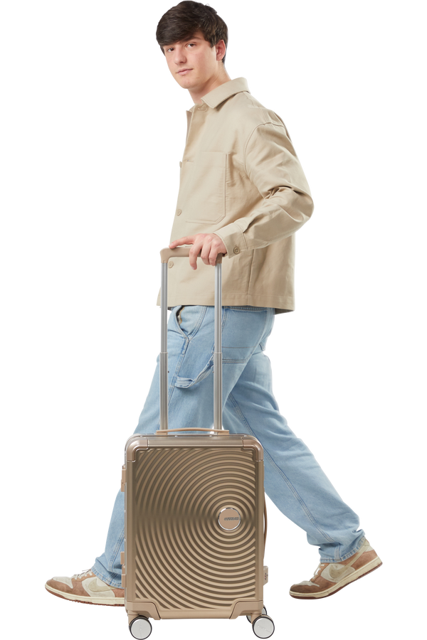 American Tourister Soundbox Alu Spinner TSA 55cm  Bronzová American Tourister Soundbox Alu Spinner TSA 55cm  Bronzová
