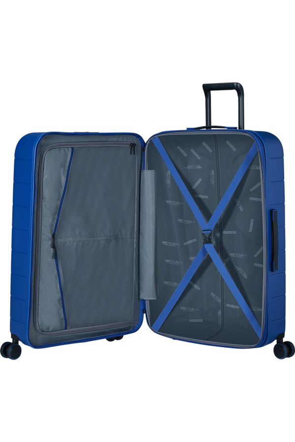 American Tourister Novastream Spinner TSA Exp. 77cm  Námořní modrá American Tourister Novastream Spinner TSA Exp. 77cm  Námořní modrá
