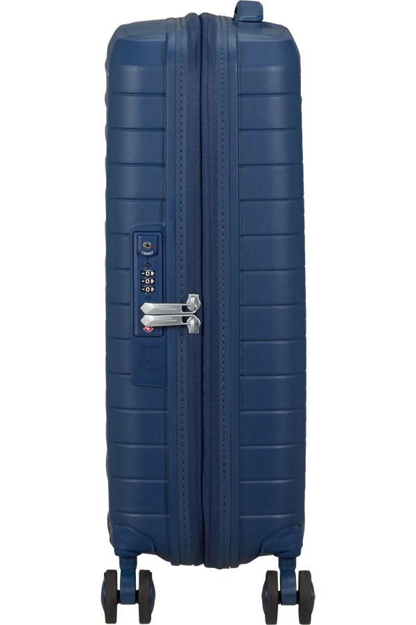 American Tourister Fastforward Spinner 55/20 TSA EXP 55cm  Námořní modrá American Tourister Fastforward Spinner 55/20 TSA EXP 55cm  Námořní modrá