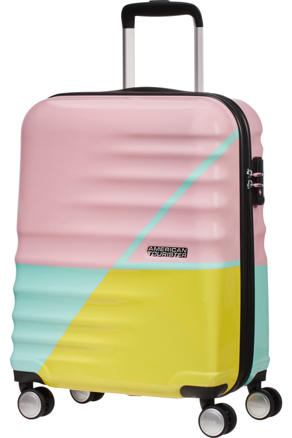 American Tourister Wavebreaker Spinner 55cm  Zig Zag