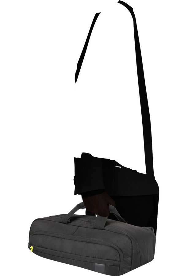 American Tourister Work-E 3-Way Boarding Bag  Čern&aacute;