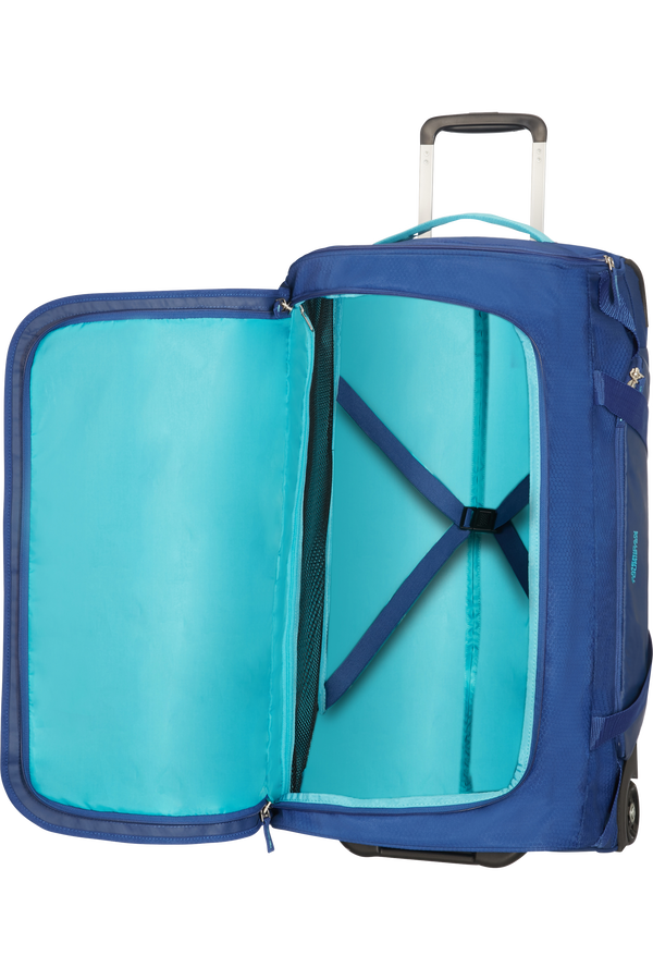 American Tourister Road Quest Duffle with Wheels M  Deep Water Blue American Tourister Road Quest Duffle with Wheels M  Deep Water Blue