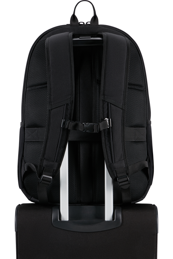 American Tourister Urban Groove UG26 Laptop Backpack 17.3'  Černá American Tourister Urban Groove UG26 Laptop Backpack 17.3'  Černá