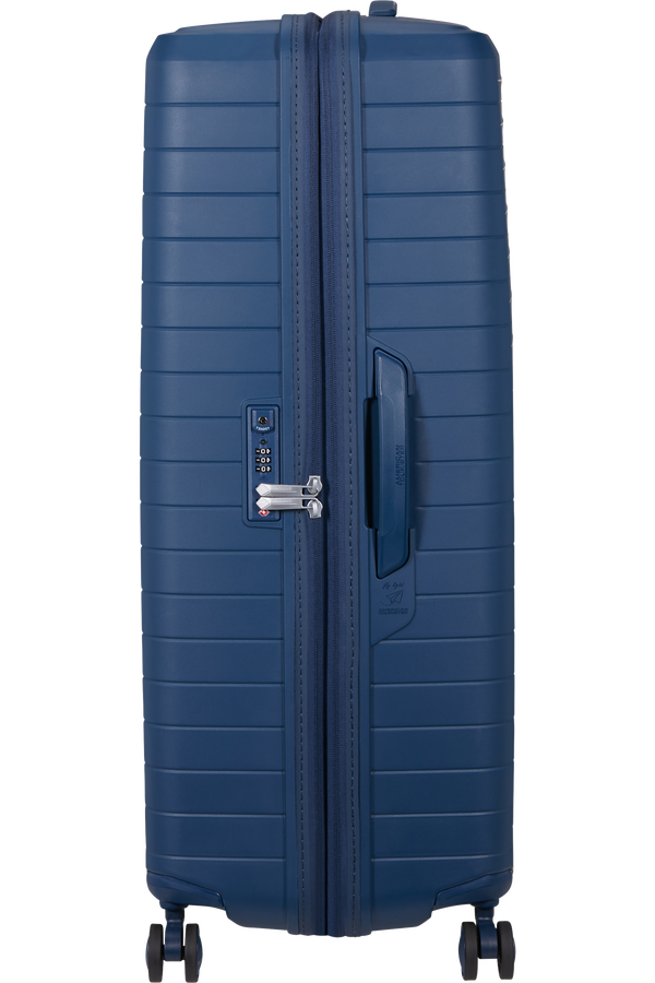 American Tourister FastForward Spinner 83/31 TSA EXP 83cm  Námořní modrá American Tourister FastForward Spinner 83/31 TSA EXP 83cm  Námořní modrá
