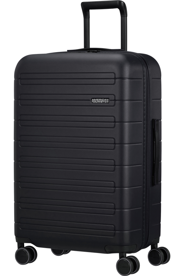 American Tourister Novastream Spinner TSA Exp. 67cm  Tmavě šedá American Tourister Novastream Spinner TSA Exp. 67cm  Tmavě šedá