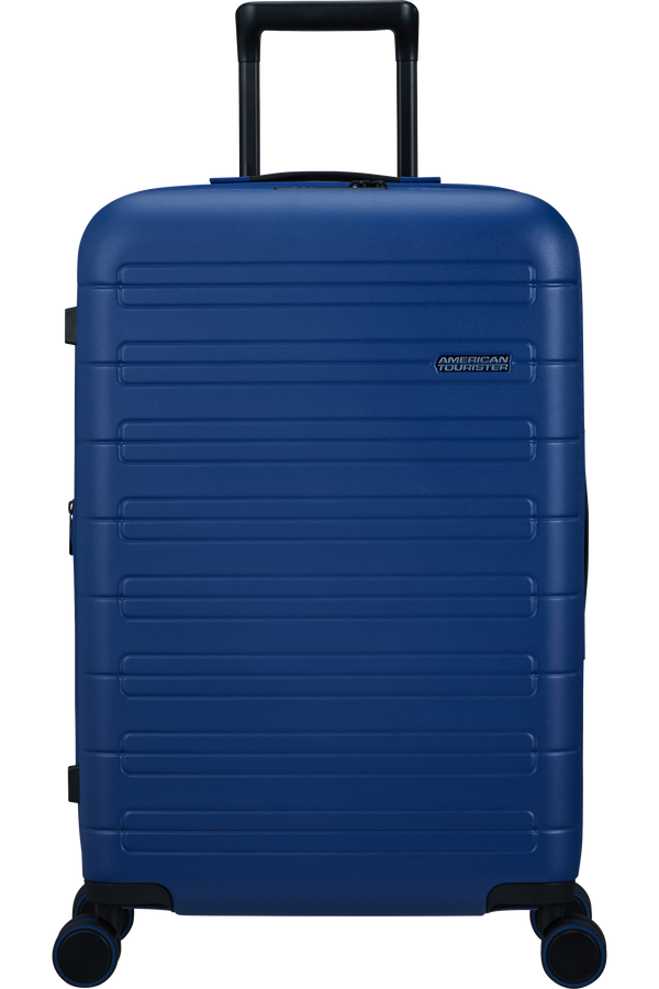 American Tourister Novastream Spinner TSA Exp. 67cm  N&aacute;mořn&iacute; modr&aacute;