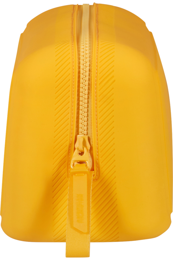American Tourister Urban Groove UG27 Washbag Pop  Zlatě žlutá American Tourister Urban Groove UG27 Washbag Pop  Zlatě žlutá