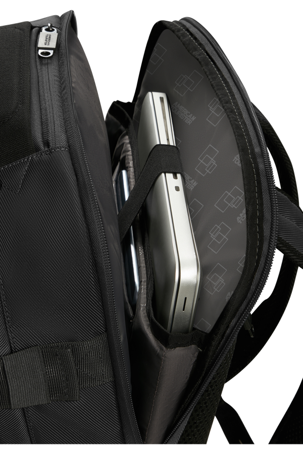American Tourister Urban Track Laptop Backpack 15.6'  Asphalt Black